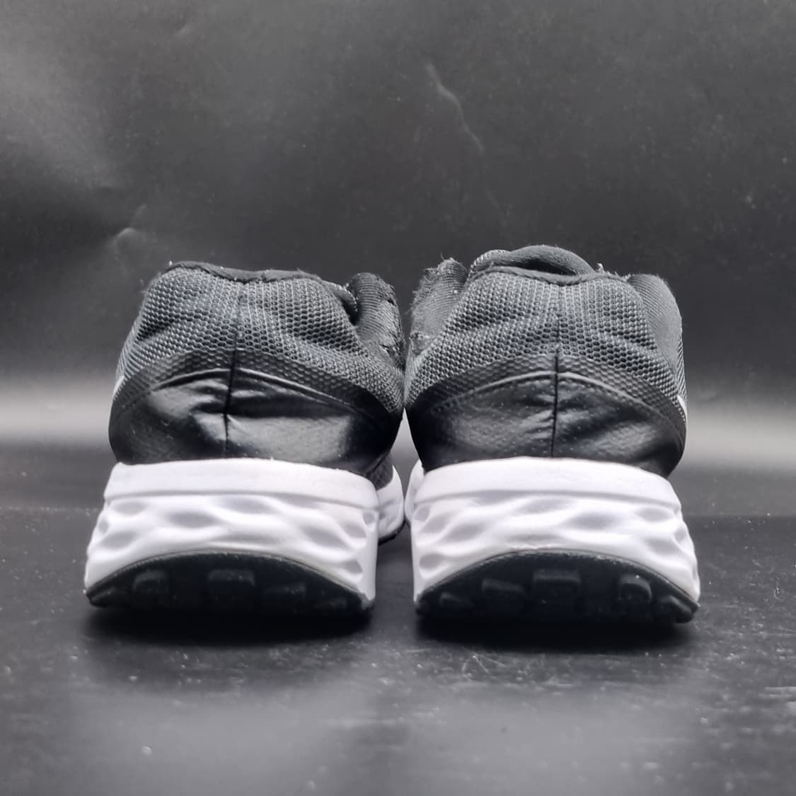 나이키 레볼루션6 운동화245 상품이미지4