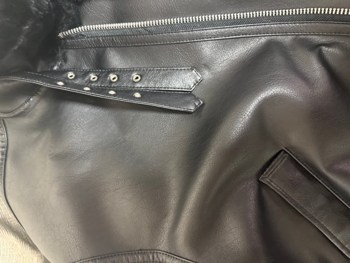 론트 무스탕 갈색 검정색 두개 엄청싸게 급처합니다 상품이미지4