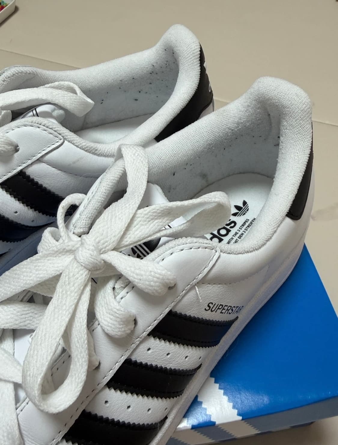 아디다스 슈퍼스타 II 흰검 240mm 상품이미지2