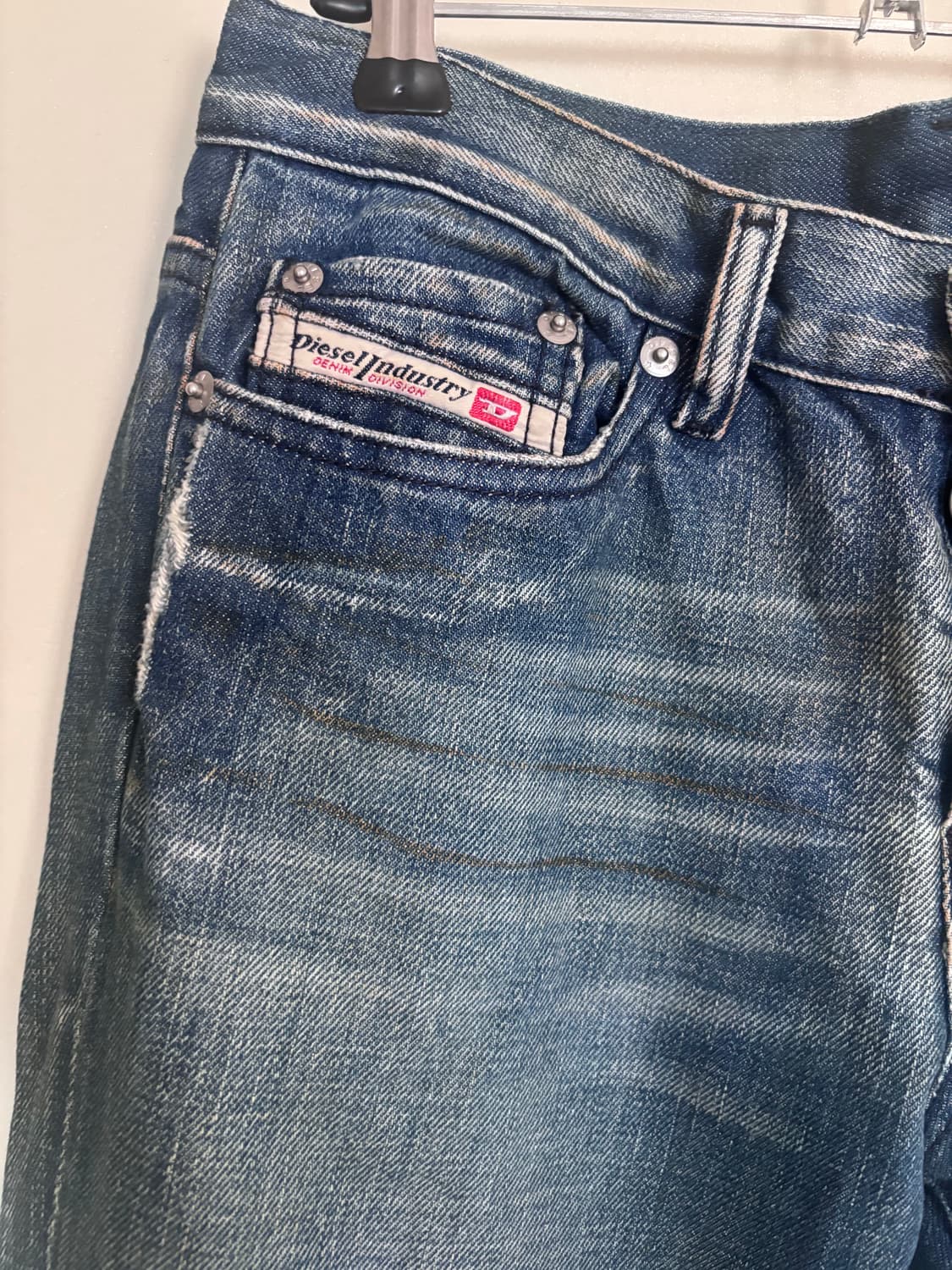 디젤 부츠컷 데님팬츠 상품이미지2