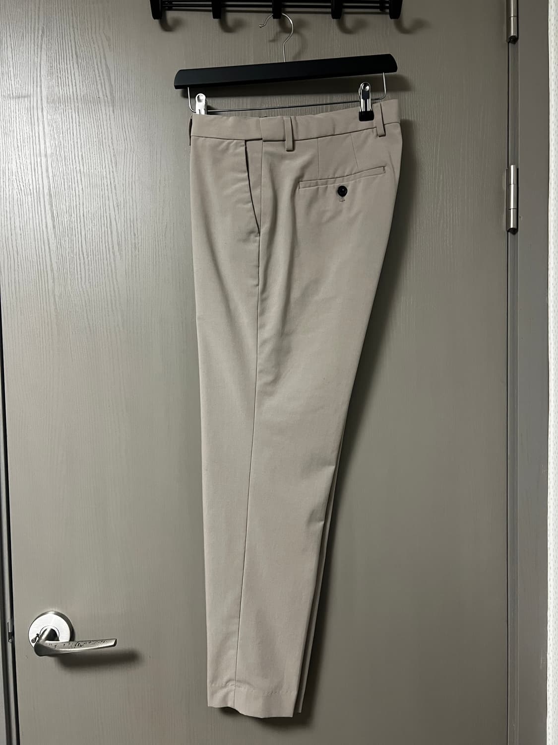 테이퍼드 히든 밴딩 크롭 슬랙스 상품이미지3