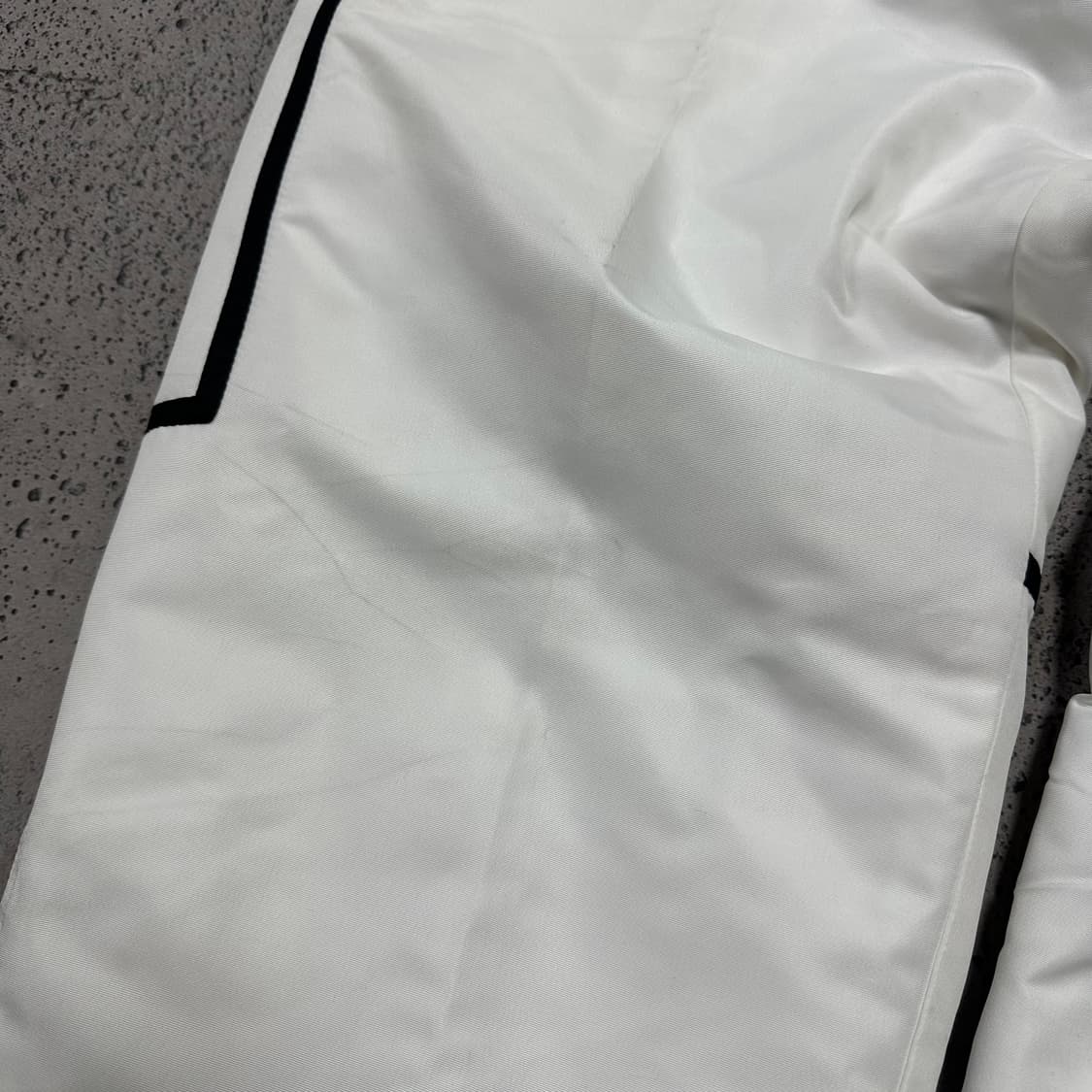 ✨ (바배) 나이키 90s 화이트 트랙 팬츠  상품이미지4