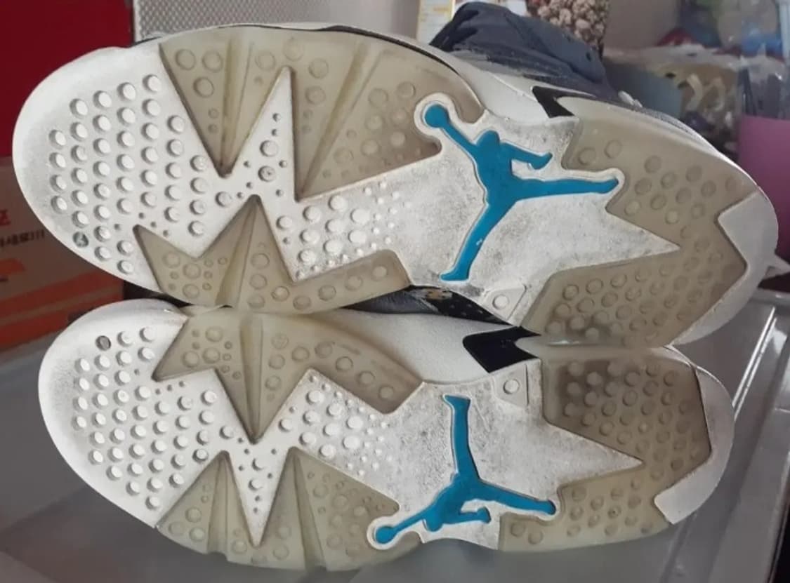 나이키 에어 조던 6 레트로 테크 크롬 250 상품이미지7