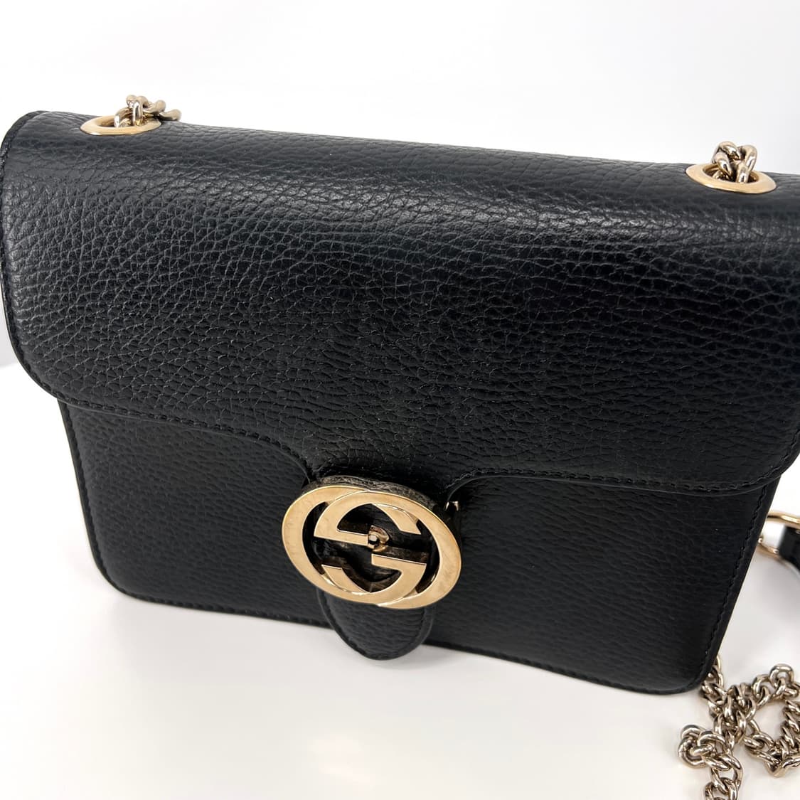 구찌 인터로킹 체인 크로스백 블랙 (510304) 상품이미지6