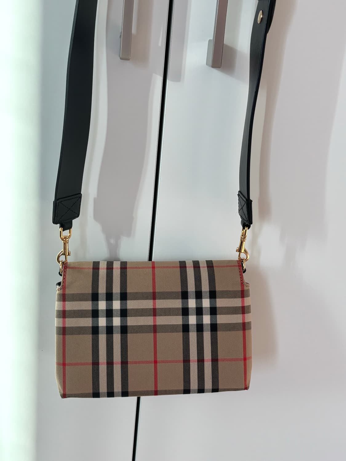 버버리 체크 크로스백 상품이미지7