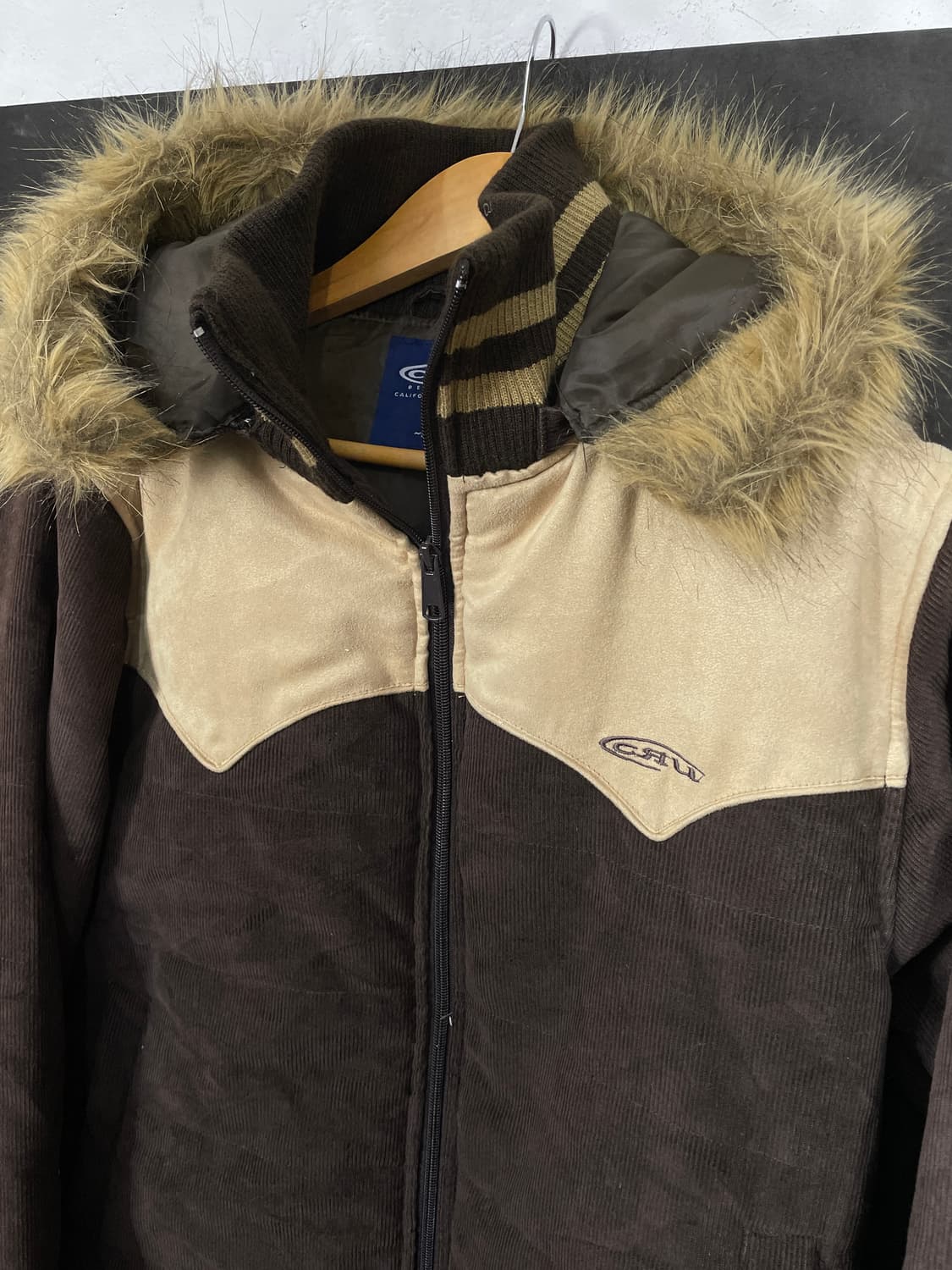 일본빈티지 CRU 울프죠 퍼 후드 브라운 패딩 크롭 자켓 M 상품이미지7