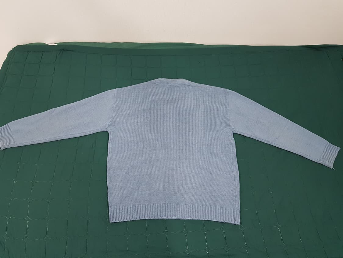 [옷장정리] 하늘색 라운드넥 니트 상품이미지3