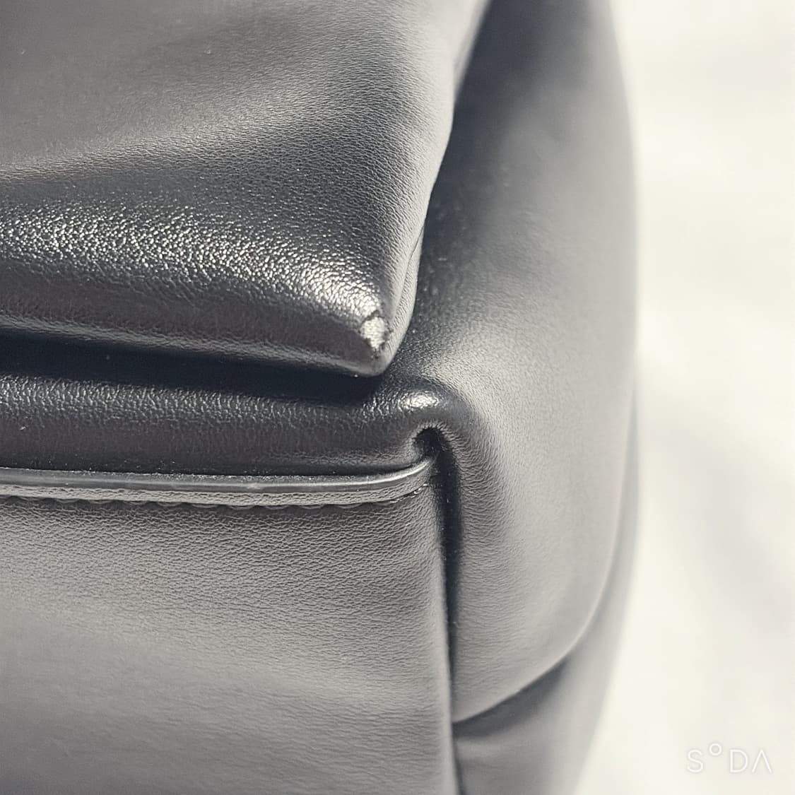 루에브르 블랙 레더 숄더백 상품이미지9