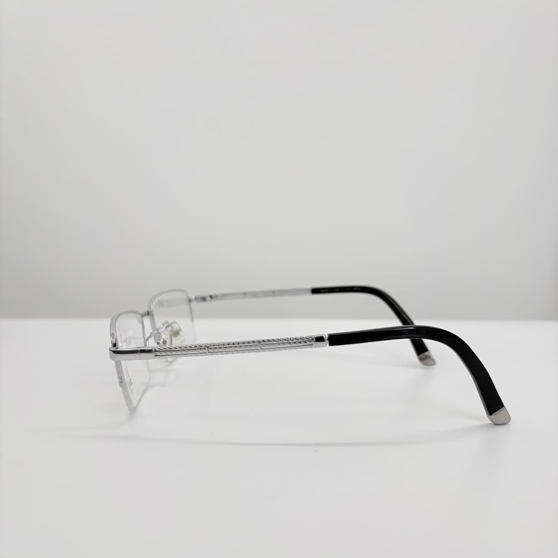 DUNHILL 던힐 실버 사각 반무테 상품이미지4