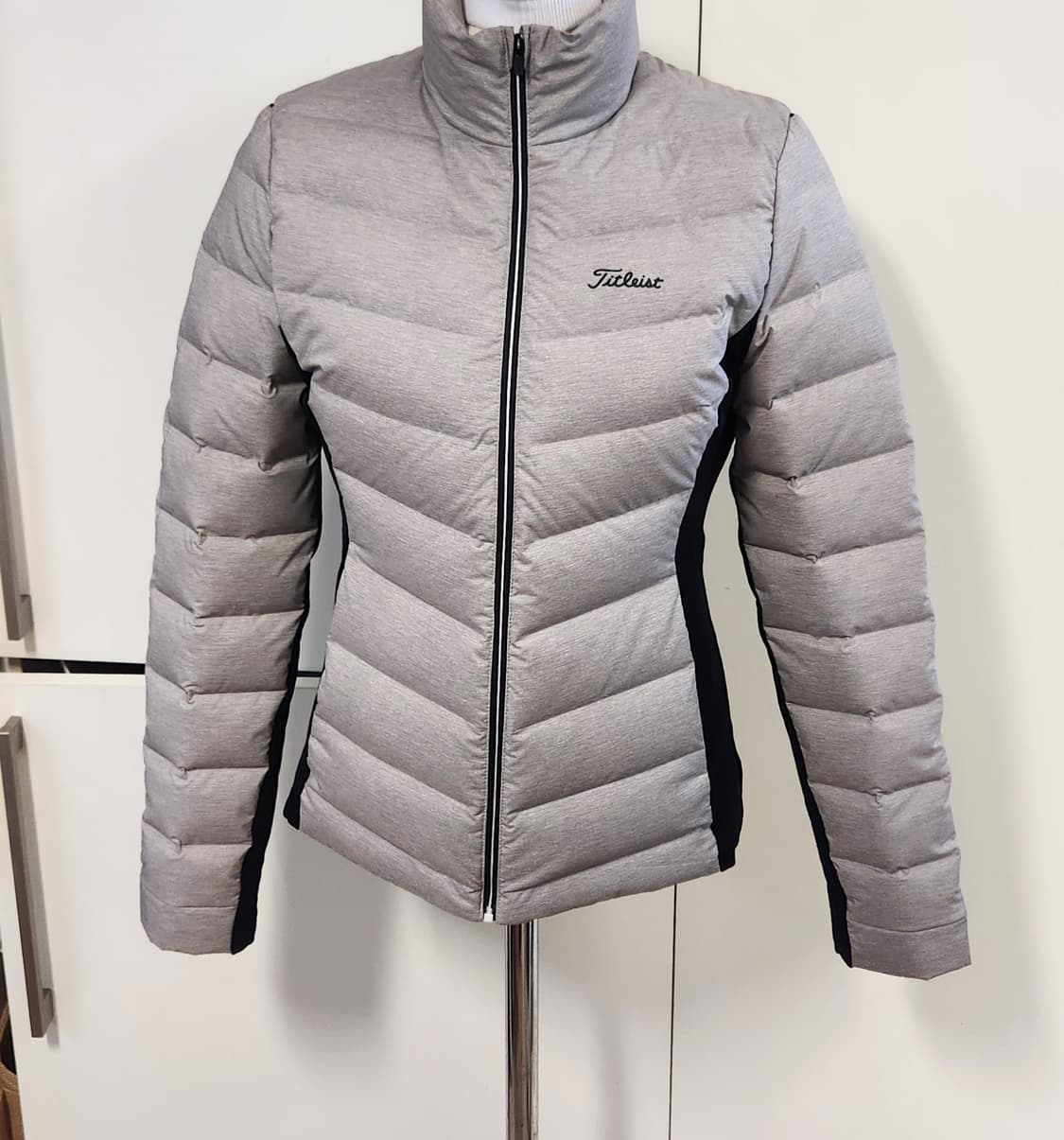 타이틀리스트 골프 방풍 구스패딩 S 상품이미지1