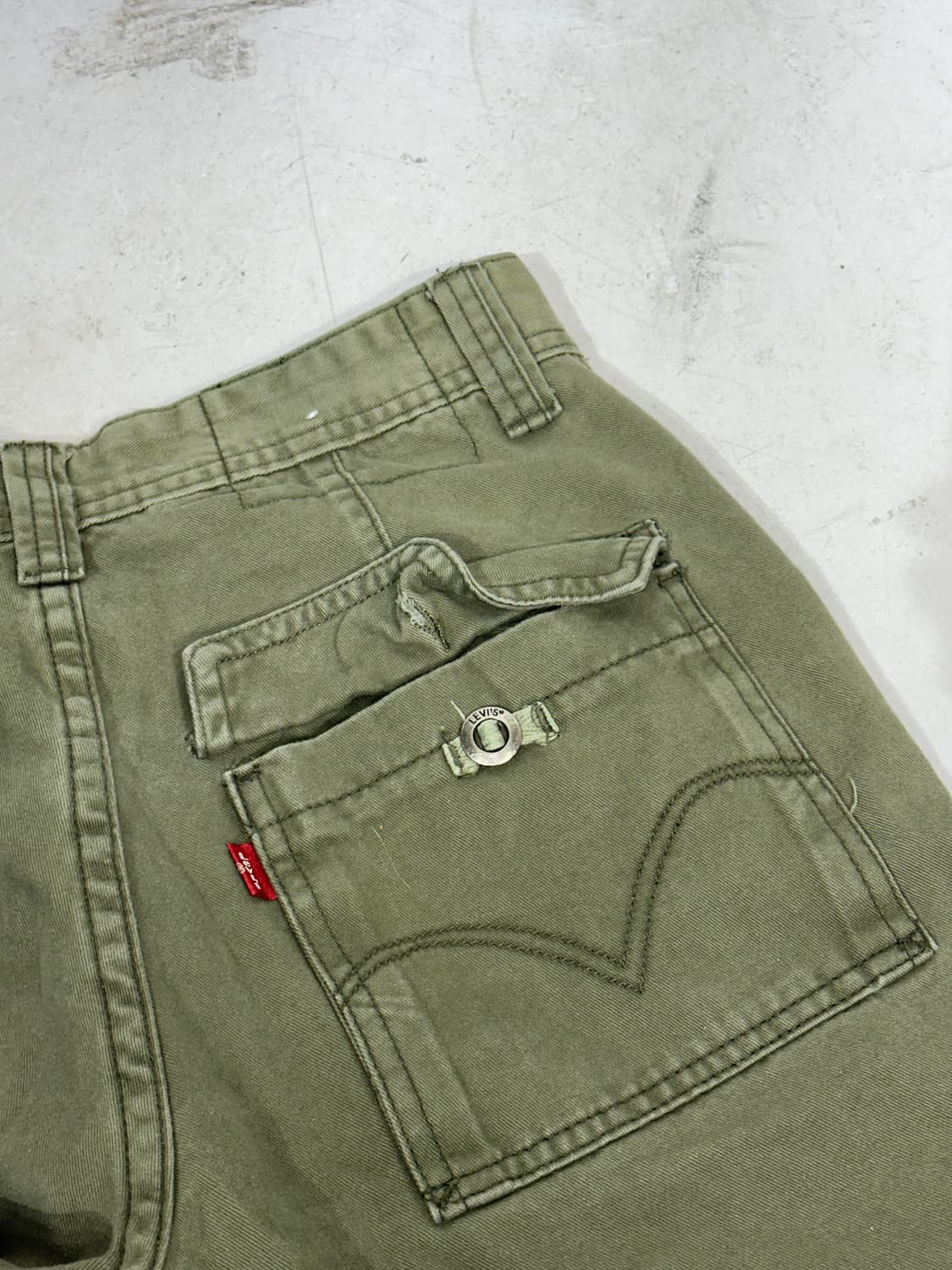 리바이스 와이드 버뮤다 카키 카고 팬츠 반바지  상품이미지6