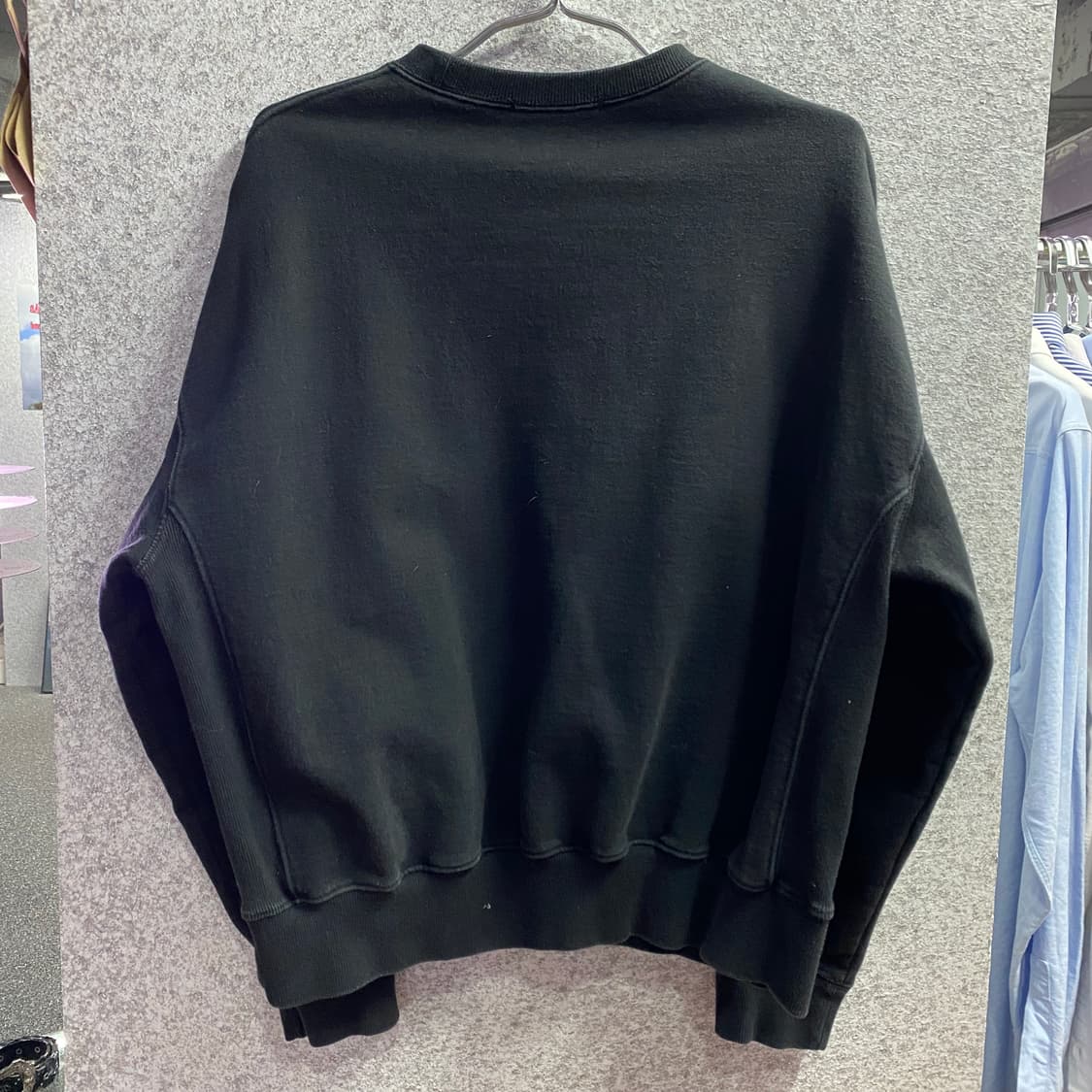 마르디 메크르디 플라워 로고 블랙 맨투맨 B3556 상품이미지4