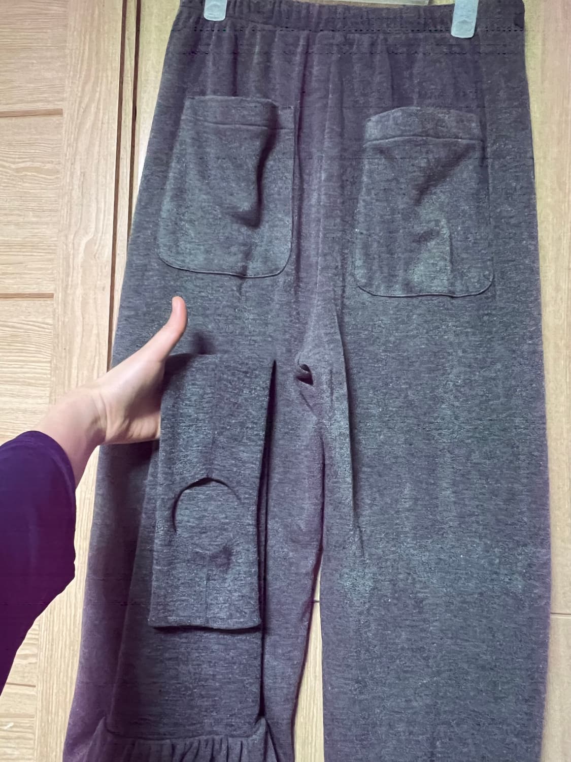 LAYERED KNEE SOCKS PANTS, CHARCOAL 상품이미지7