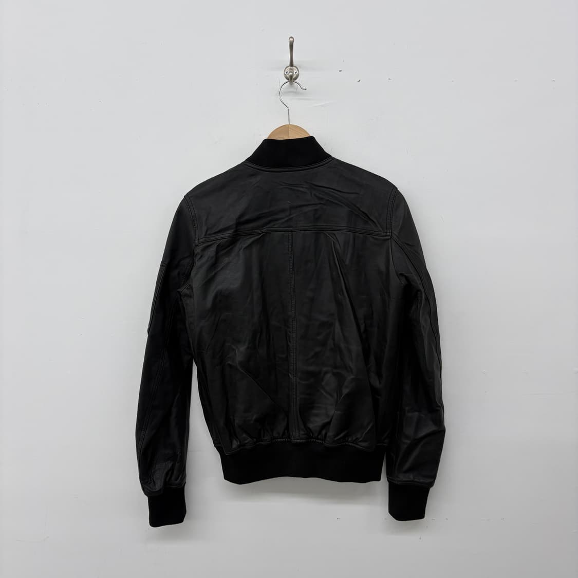 양가죽 블랙 레더 봄버 자켓 남s 상품이미지4