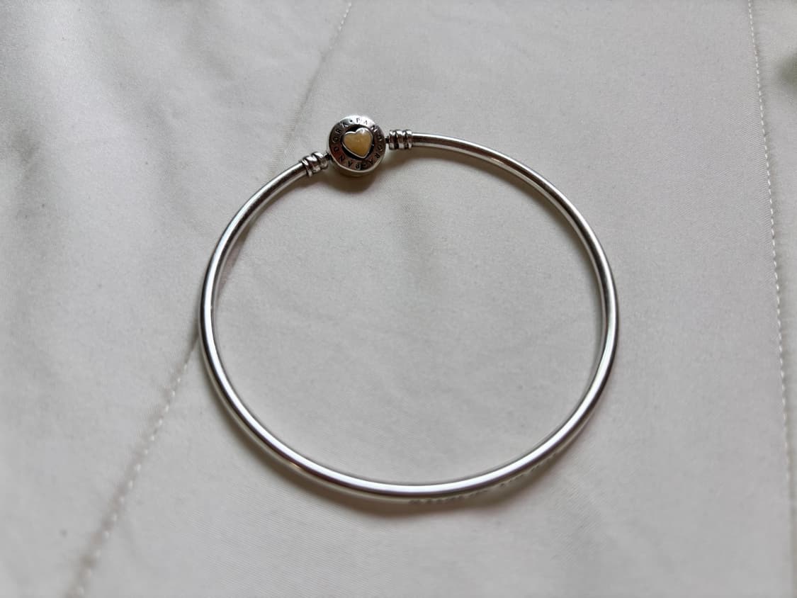 판도라 마더오브펄 하트 클라습 브레이슬릿 뱅글 팔찌 상품이미지1