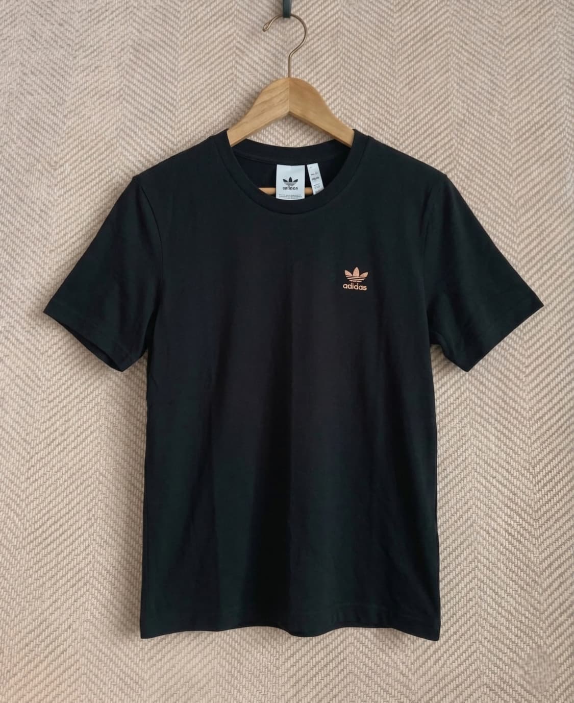 아디다스 에센셜 자수 반팔티 L 상품이미지1