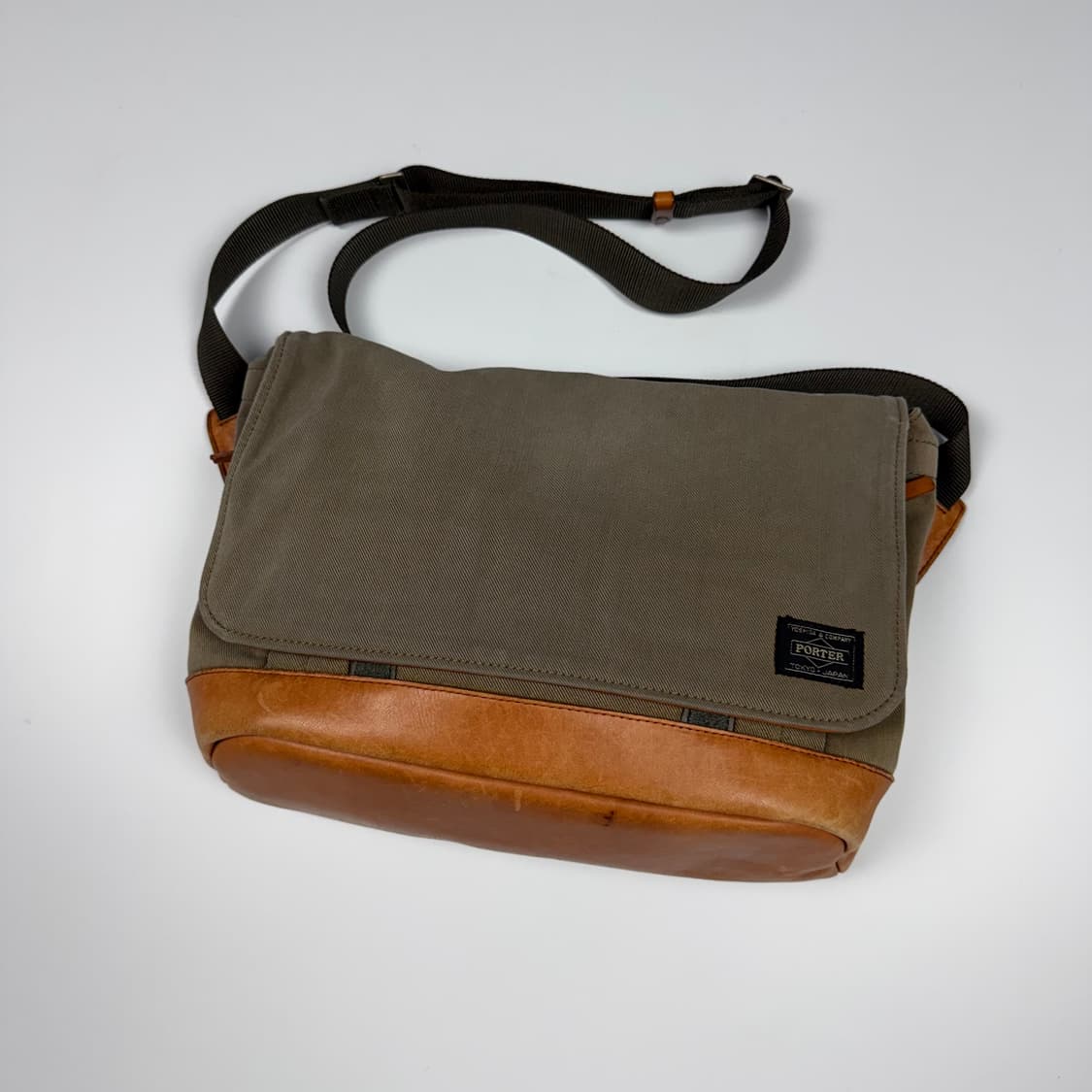 요시다포터 ROOT(루트) 캔버스 숄더백 상품이미지2