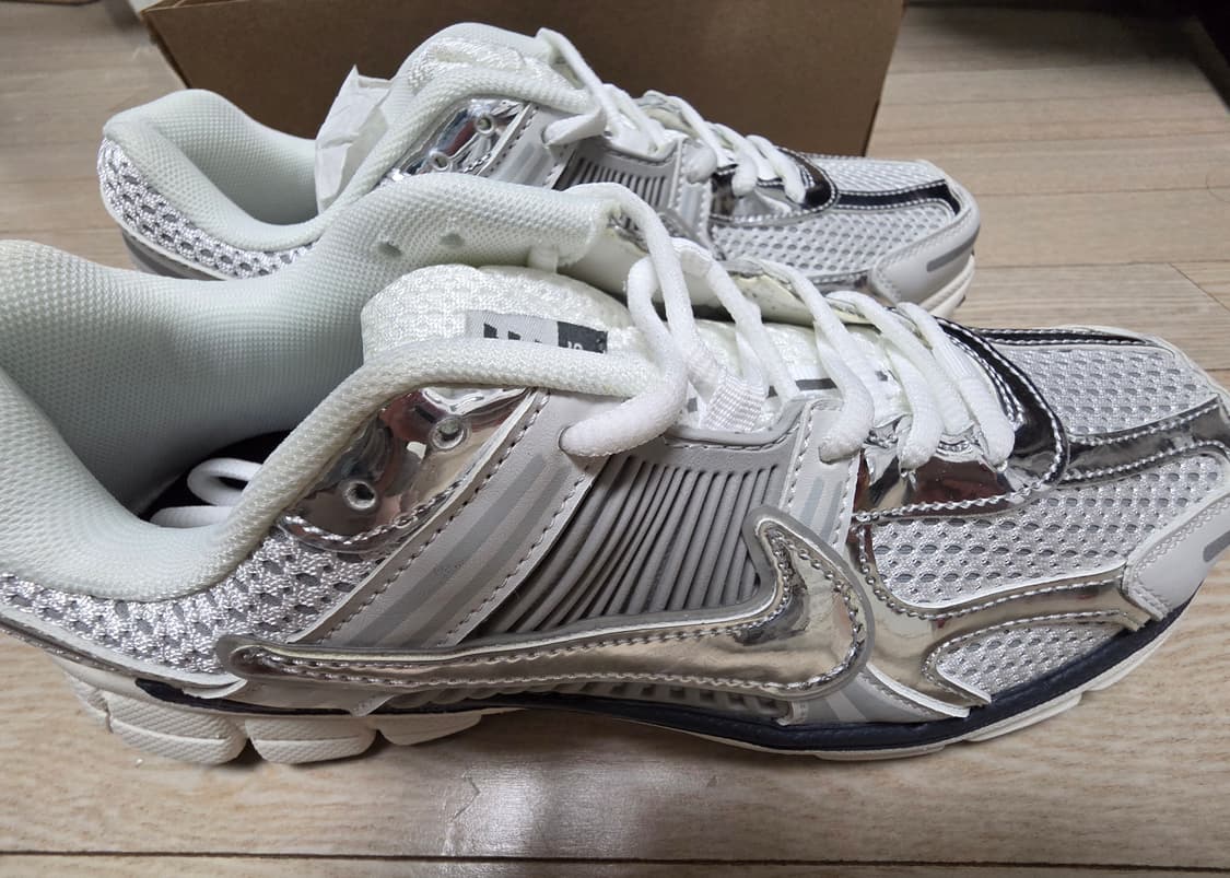 나이키 보메로 5 상품이미지2