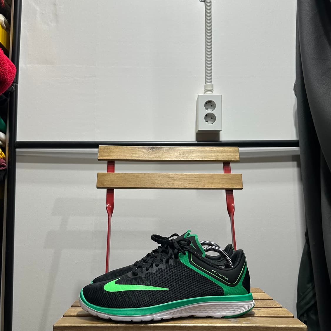 270) 나이키 운동화 남성 남자 신발 FS 라이트 트레이너 상품이미지3