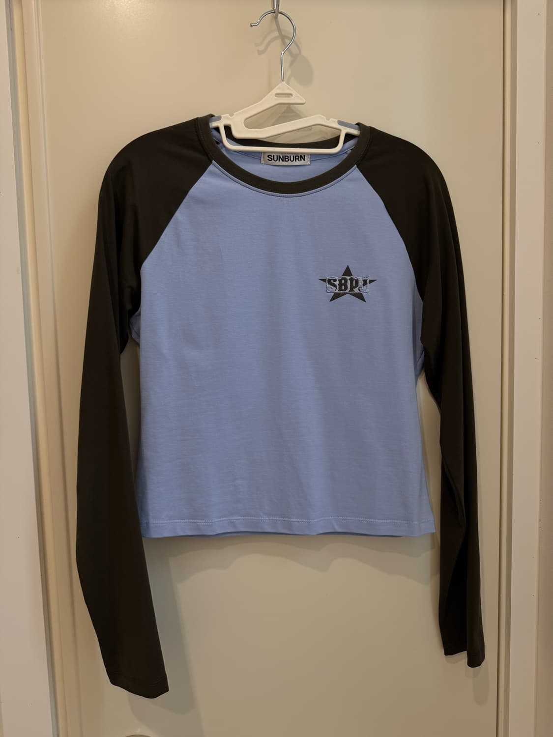 썬번프로젝트 Raglan Long Sleeve Top, CHARCOAL 상품이미지1