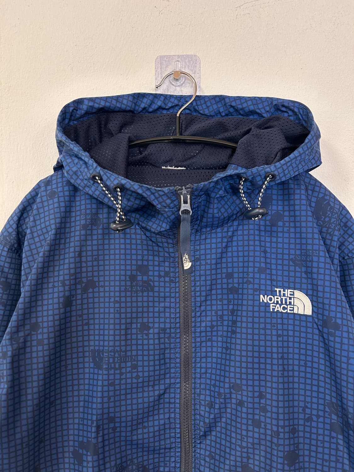 노스페이스 패턴 바람막이  (실측 100-105) 상품이미지2