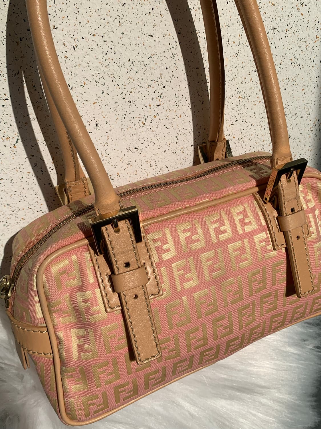 유일매물💞 FENDI 주카 패턴 핑크 토트 숄더백 상품이미지3