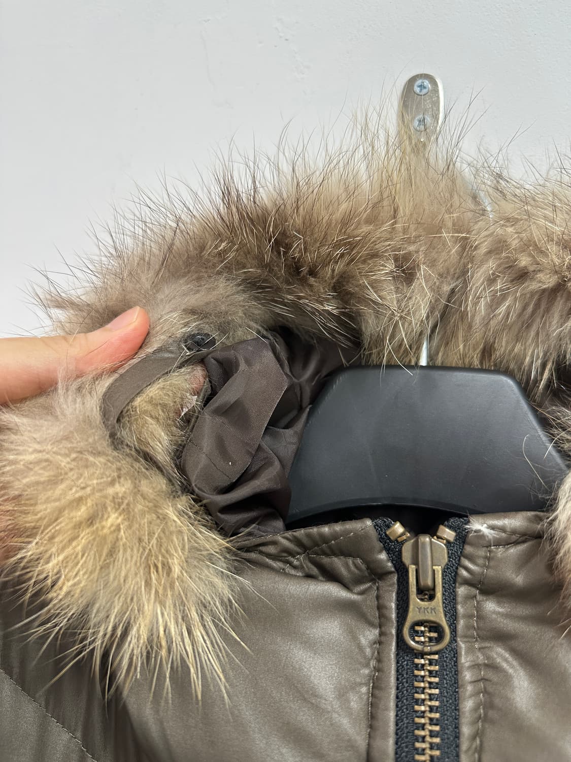 Raccoon fur brown crop puffer jacket 상품이미지4