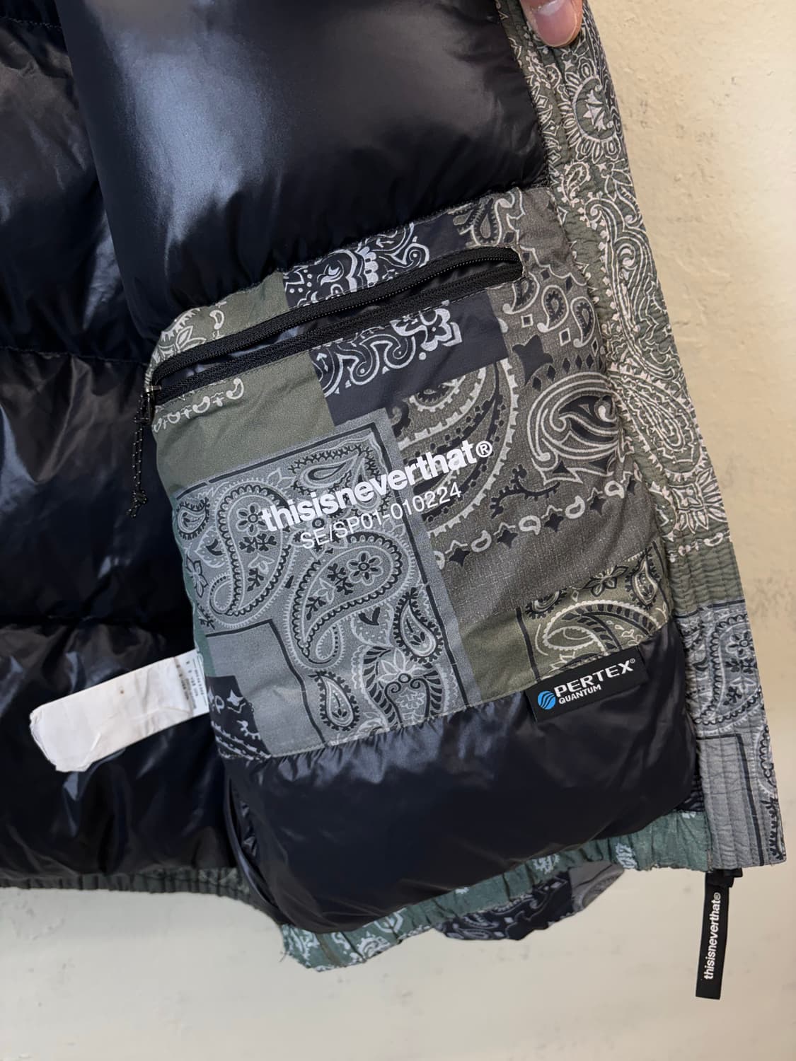 디스이즈네버댓 반다나 퍼텍스 다운 패딩 상품이미지8