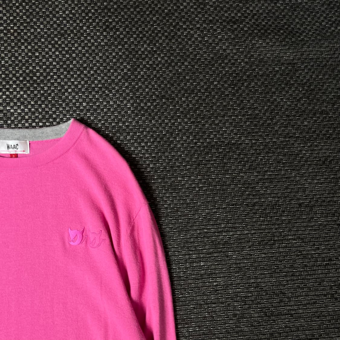 WAAC 핫핑크 캐릭터로고 긴팔 니트 3 상품이미지3