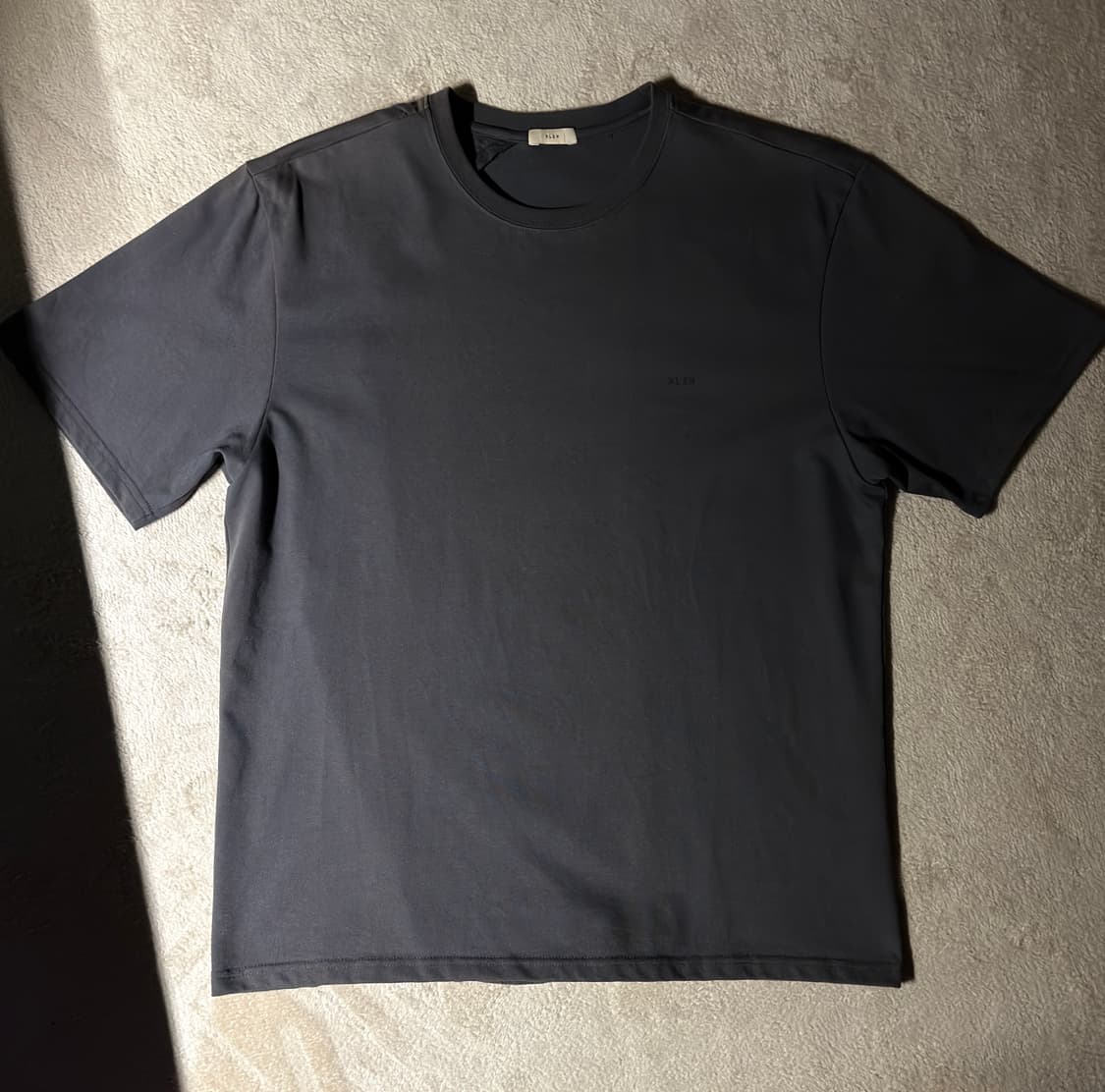 XLIM EP.6 01 T-SHIRT CHARCOAL 상품이미지2