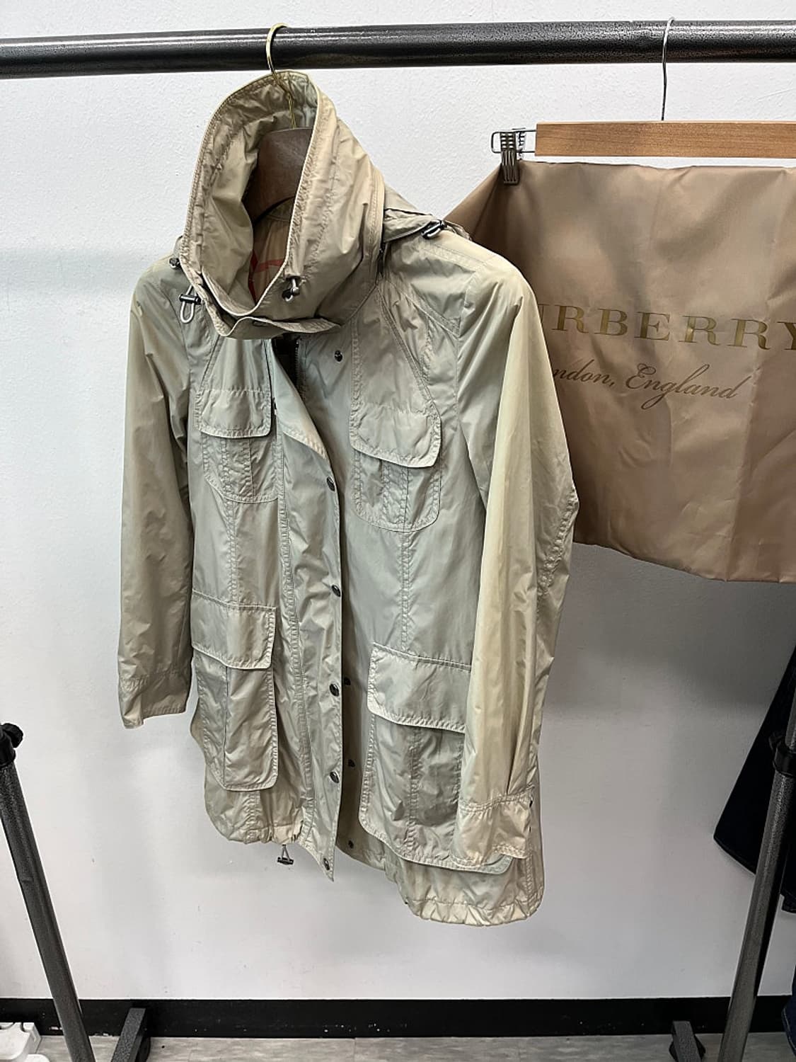 여) 버버리 나일론 후드 사파리 상품이미지2