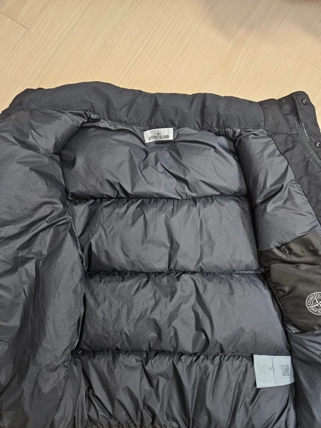 스톤아일랜드 크링클랩스 25fw 논후드 L 상품이미지2