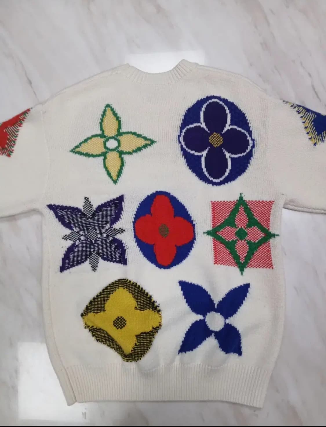 루이비통 남성 여성공용 멀티컬러 플라워 니트 S 사이즈  상품이미지7