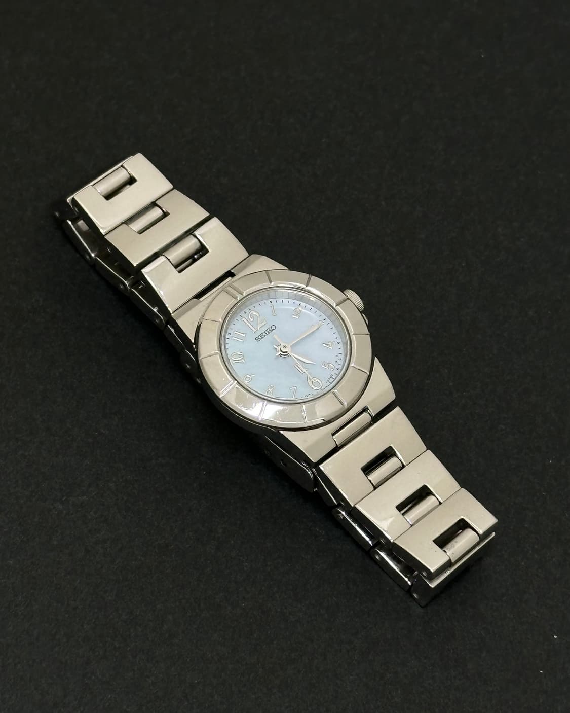 세이코 루키아  자개 다이얼 쿼츠 시계 상품이미지5