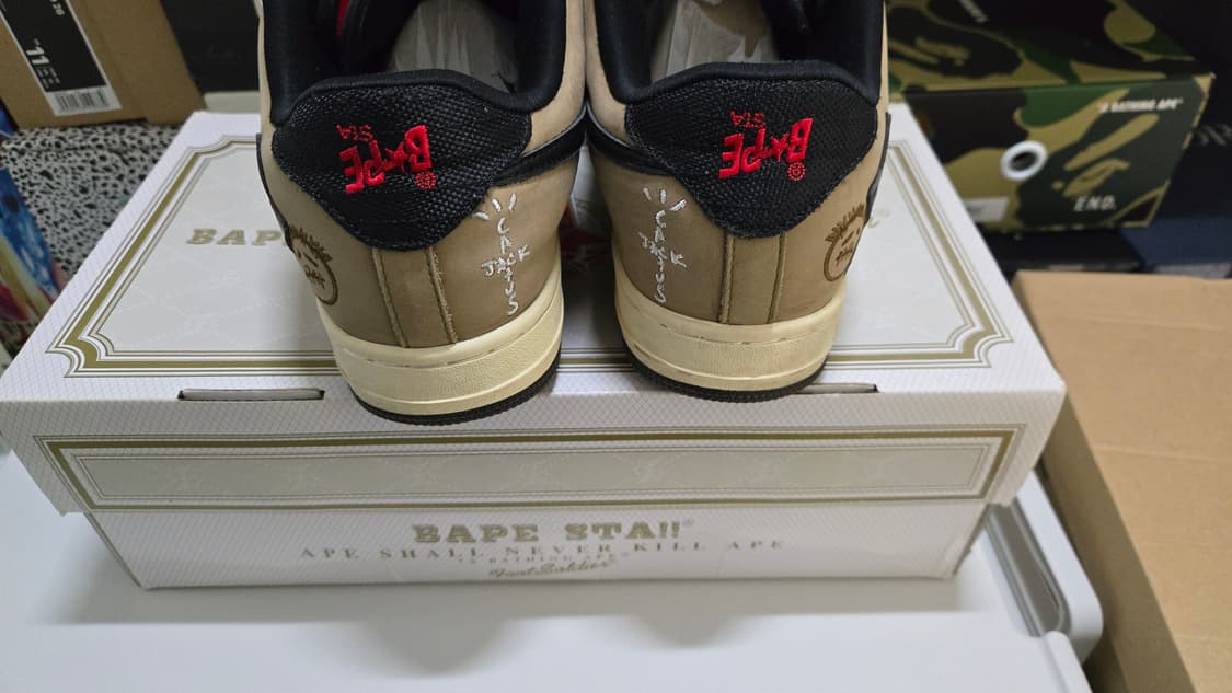 베이프 X 트레비스스캇 베이프스타 275사이즈 상품이미지6