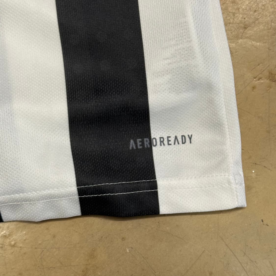 🫶🏻 새상품 아디다스 20-21 유벤투스 홈 키엘리니 싸인 유니폼   상품이미지6