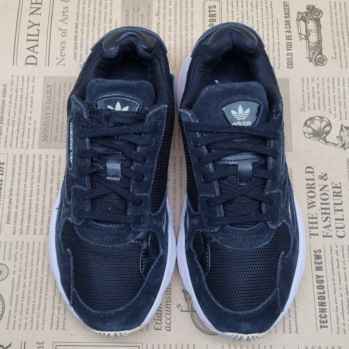 아디다스 팔콘 블랙 운동화220 상품이미지2