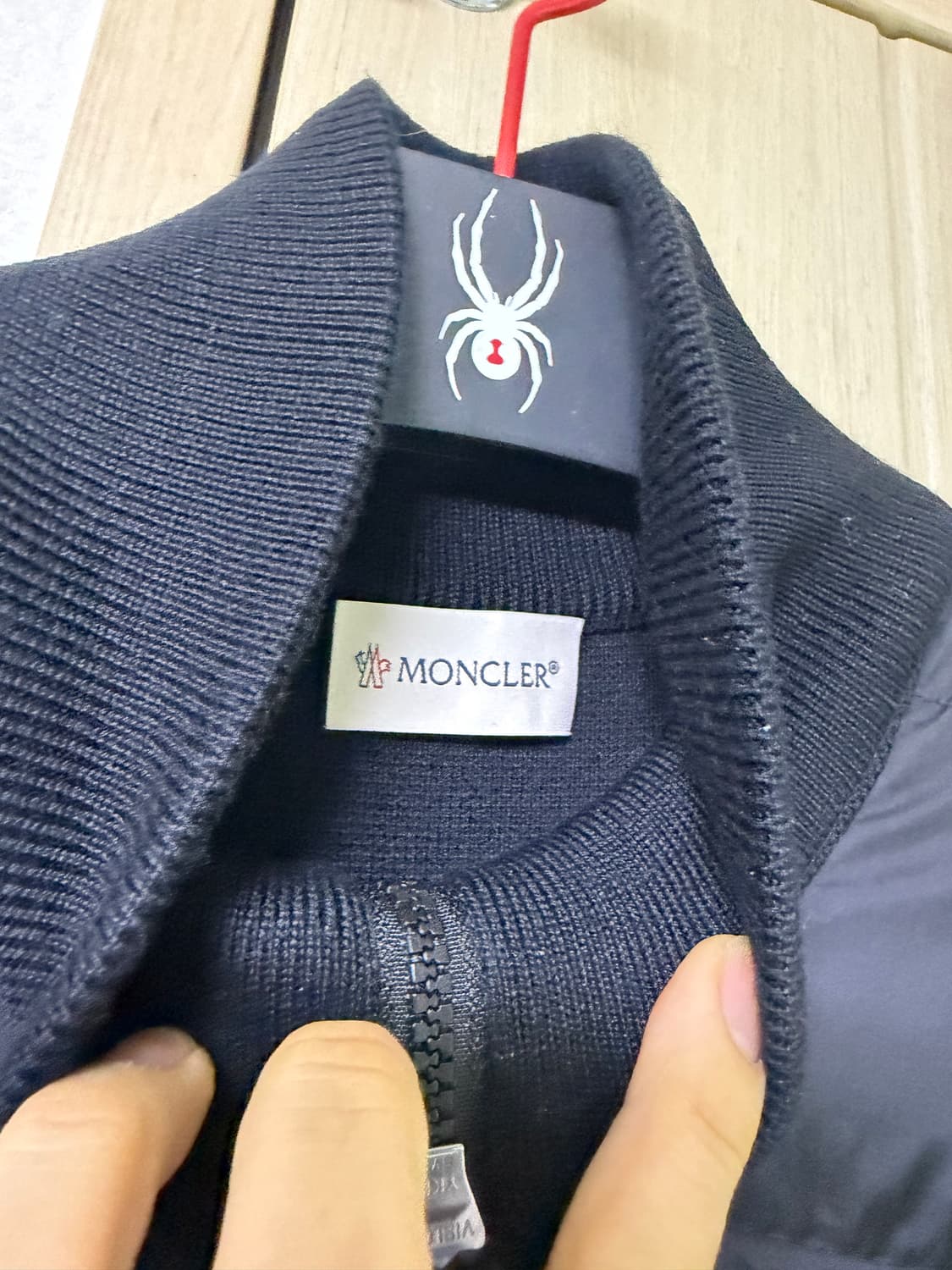 [L] 몽클레어 니트패딩 상품이미지3