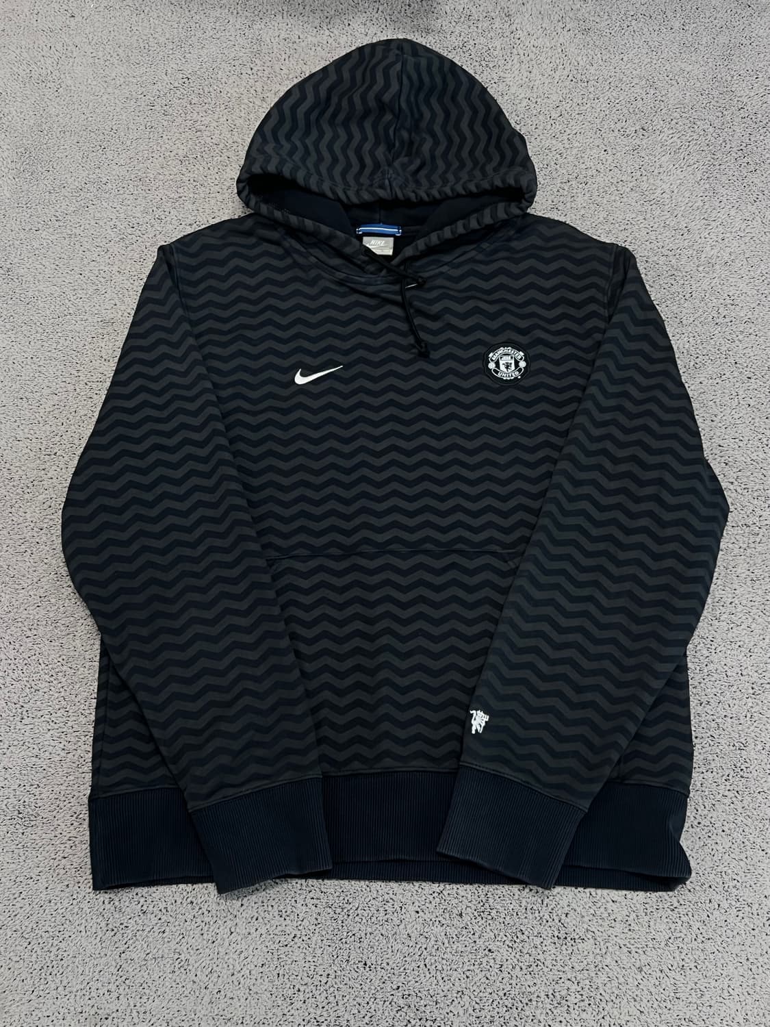 (L) 나이키 맨체스터 유나이티드 패치로고 후드 티 상품이미지1