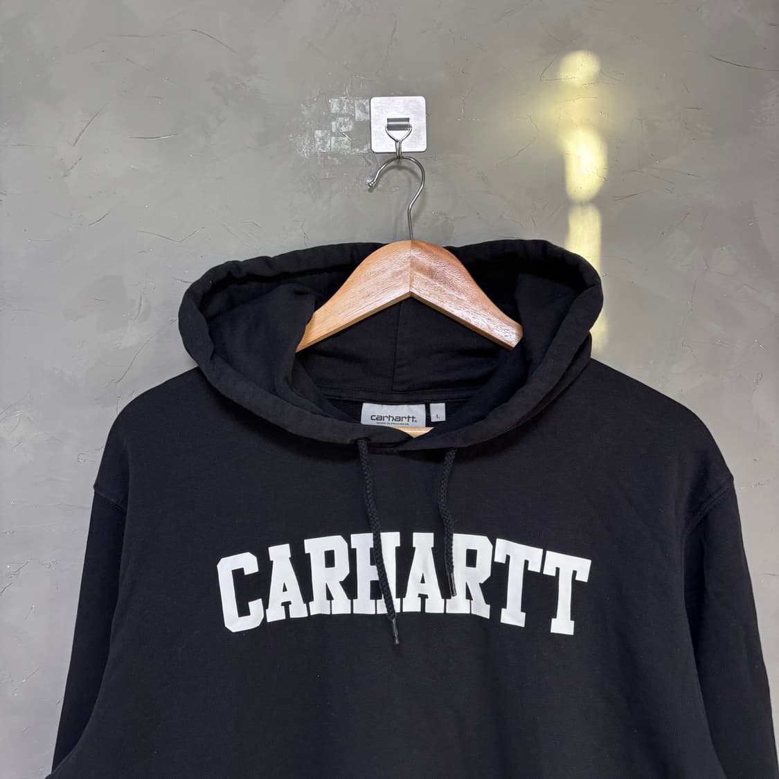 칼하트 wip 빅로고 후드 블랙 상품이미지2