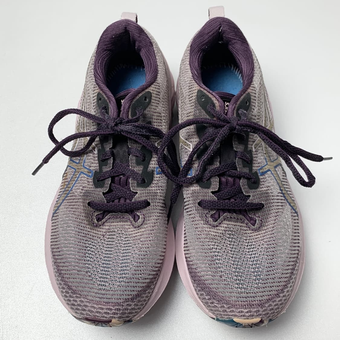 [235/정품] Asics 아식스 노바블라스트2 여성 운동화신발 상품이미지2