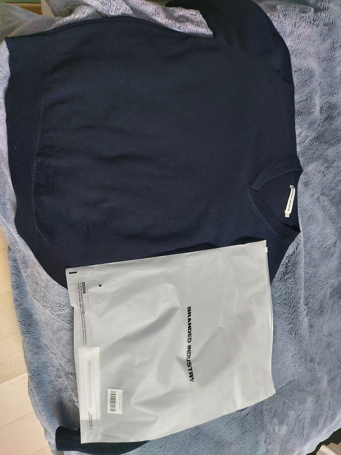 브랜디드 클라우드 슈퍼파인 브이넥 다크네이비 L 상품이미지3