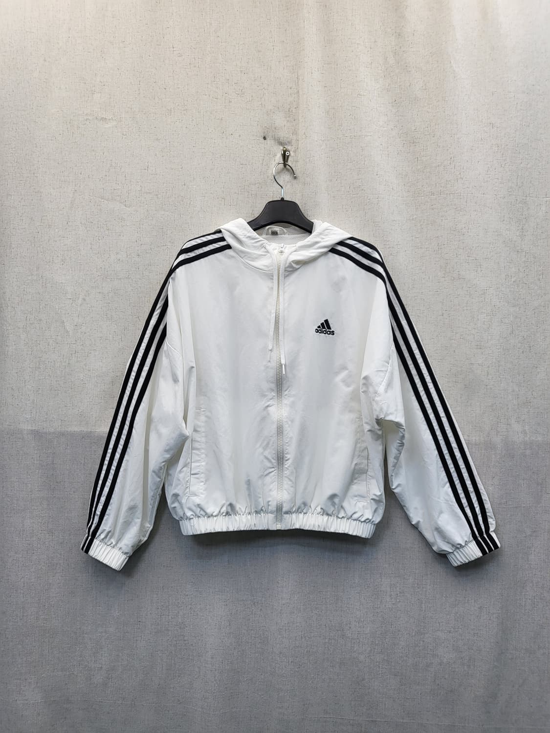 아디다스 삼선 후드 바람막이 화이트 상품이미지1