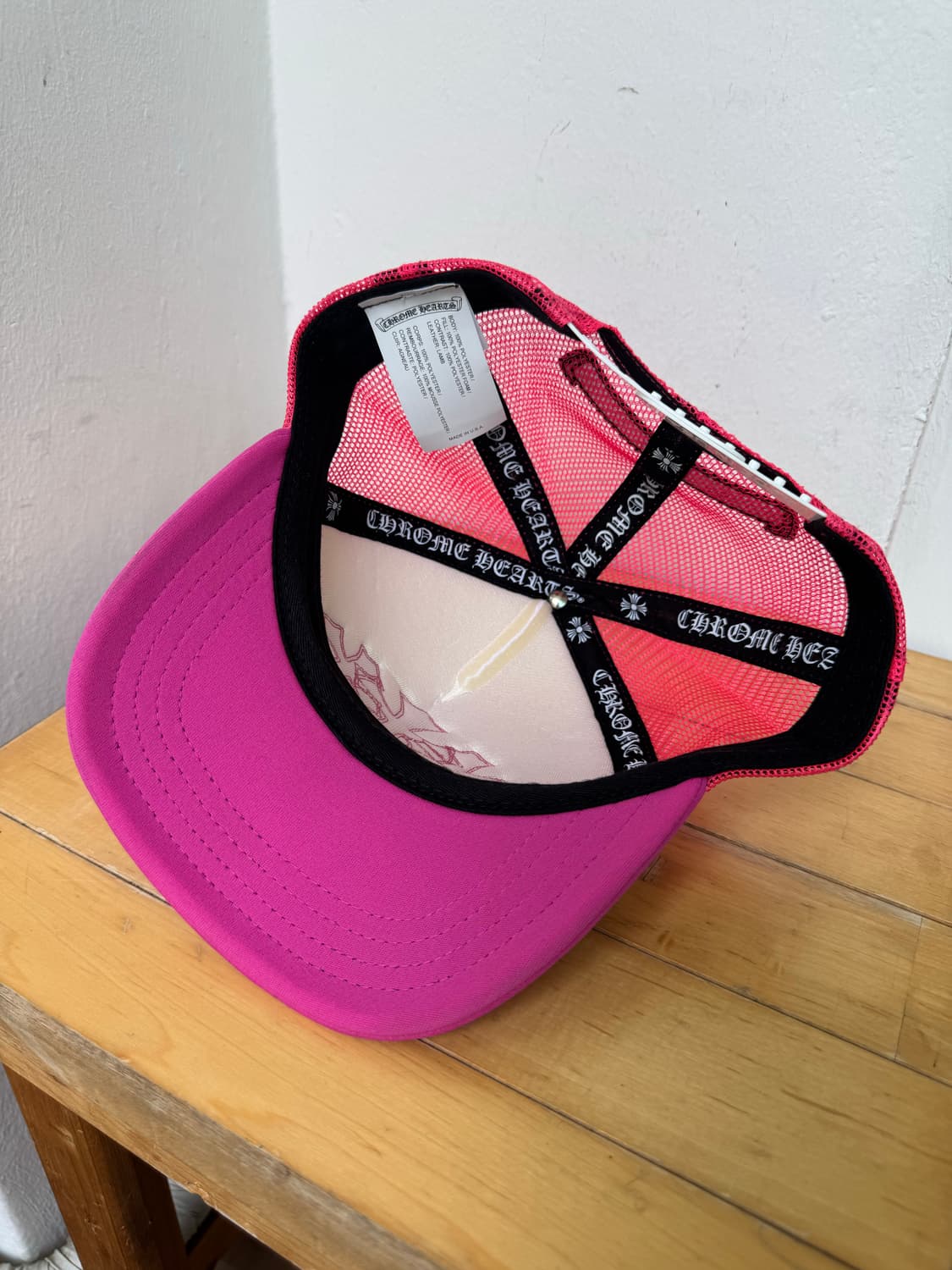 OS / 크롬하츠 핑크 크로스 패치 메쉬캡 상품이미지5