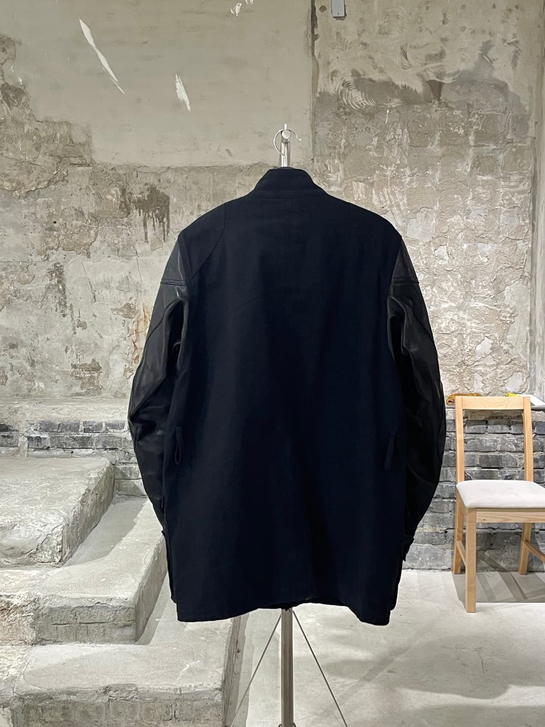 r13 블랙 멀티플 플랩 포켓 레더 슬리브 자켓 상품이미지6