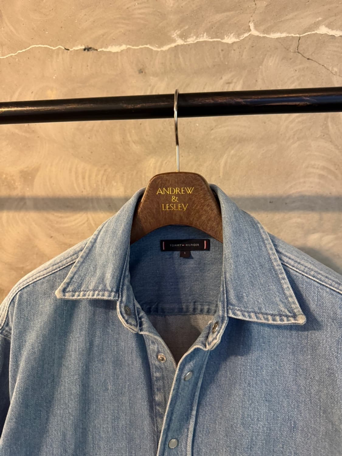 타미힐피거 데님 셔츠 100~105 상품이미지2