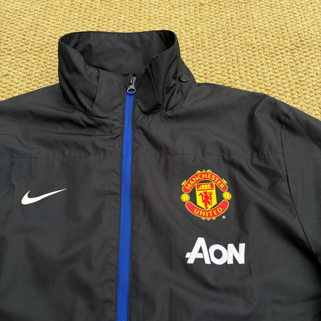 나이키 X 맨체스터 유나이티드 스톰핏 투웨이 바람막이 상품이미지3