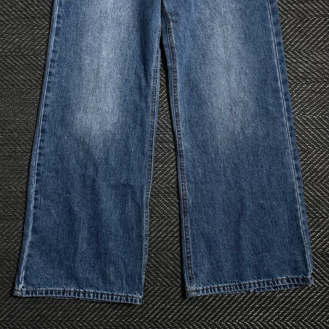 빈티지 절개 디테일 워싱 와이드핏 데님 팬츠 o 3986 상품이미지2