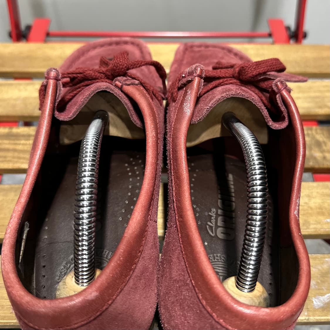 US6D) 250 클락스 로퍼 남녀공용 왈라비 스웨이드 버건디 상품이미지5