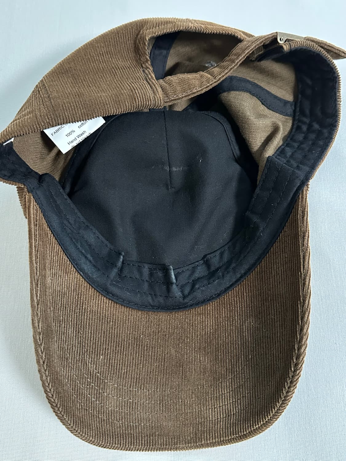 더뮤지엄비지터 존버거맨 볼캡 브라운 상품이미지2